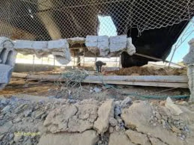 قوات الاحتلال تهدم مزرعة دواجن في قرية شوفة جنوب شرق طولكرم